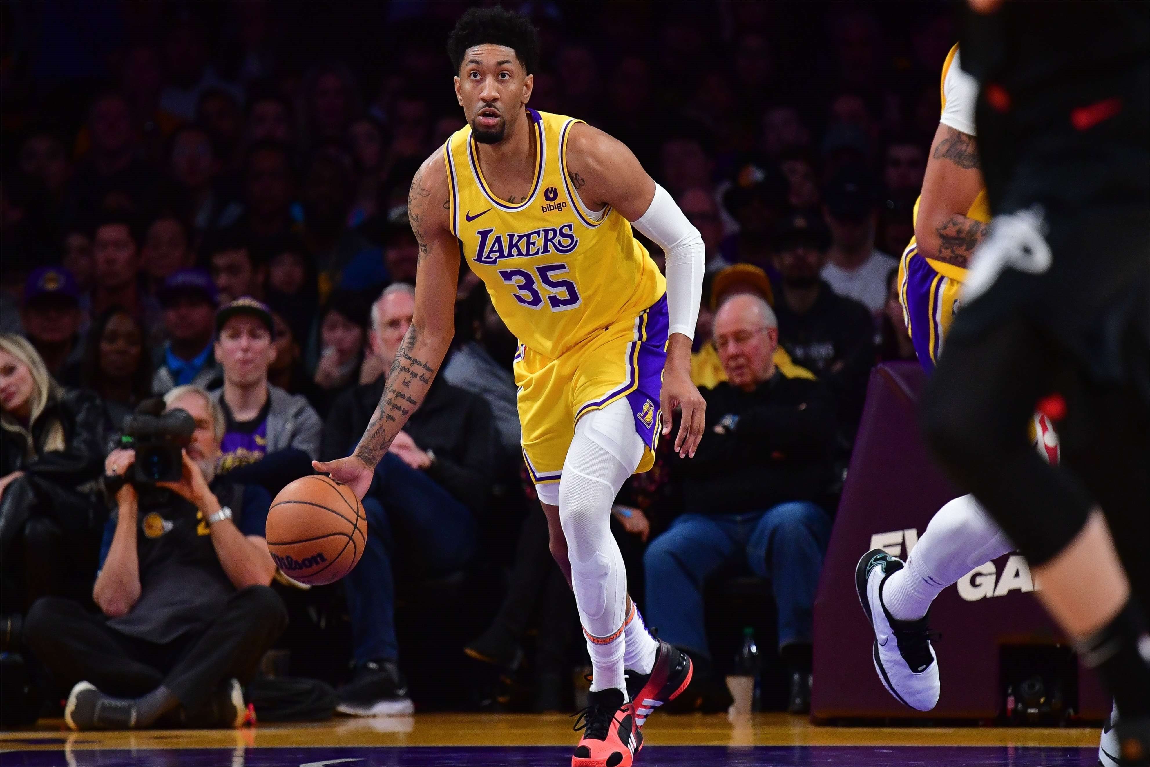 爱游戏官网-包含转会期洛杉矶湖人伤情更新——德甲节点到来；质疑声仍在；数据趋势出现新变化的词条-爱游戏官网